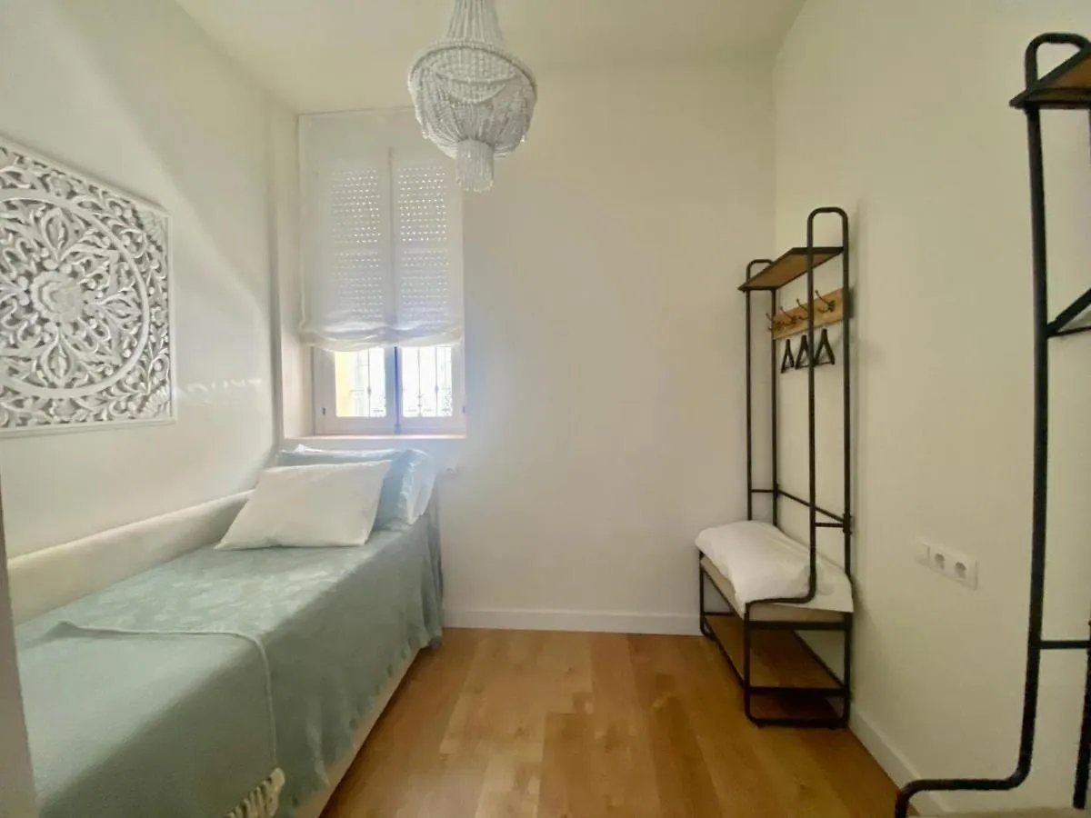 Hidden Gem Pasquin Suites in Mercado Central Cádiz